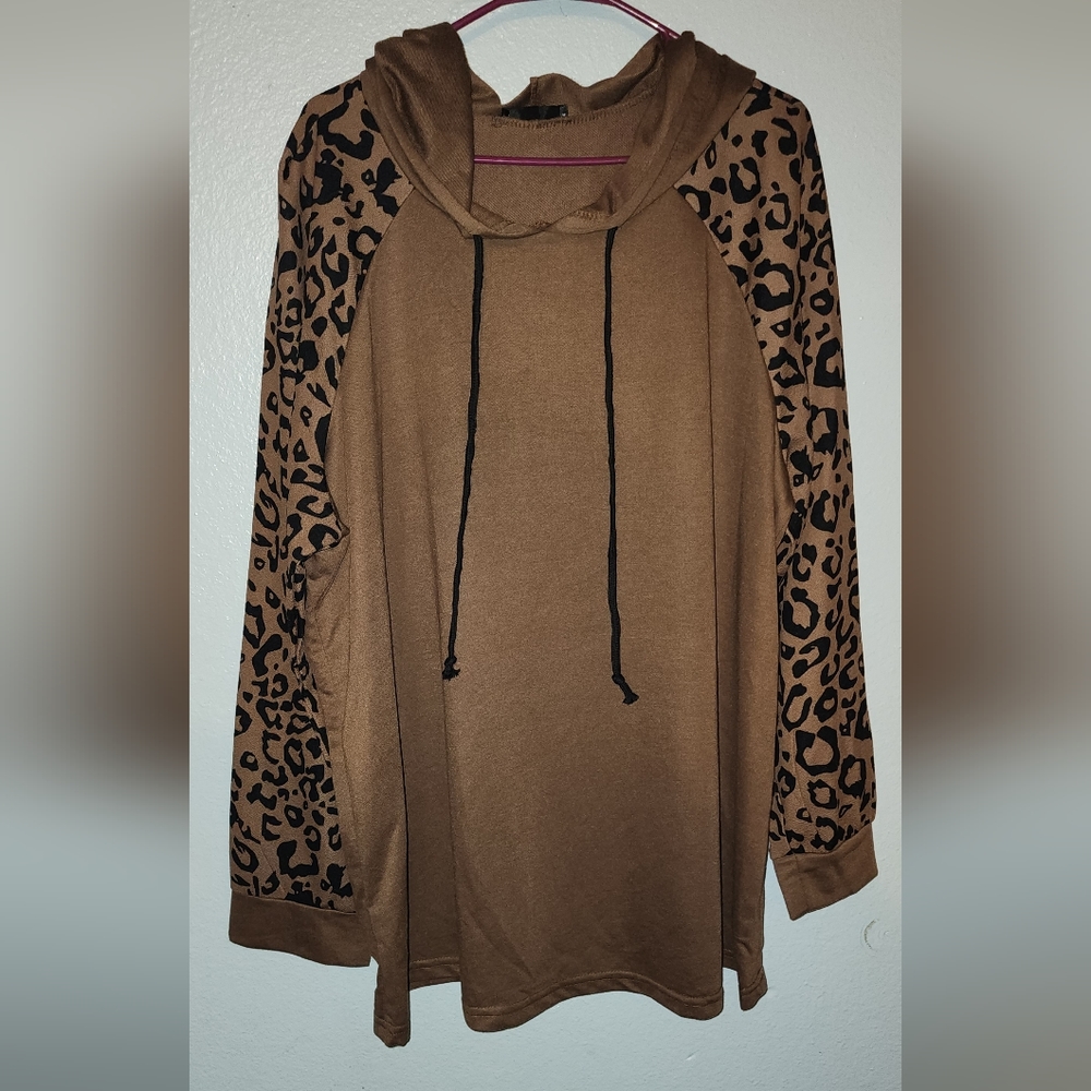 Plus size long sleeve top with hoodie